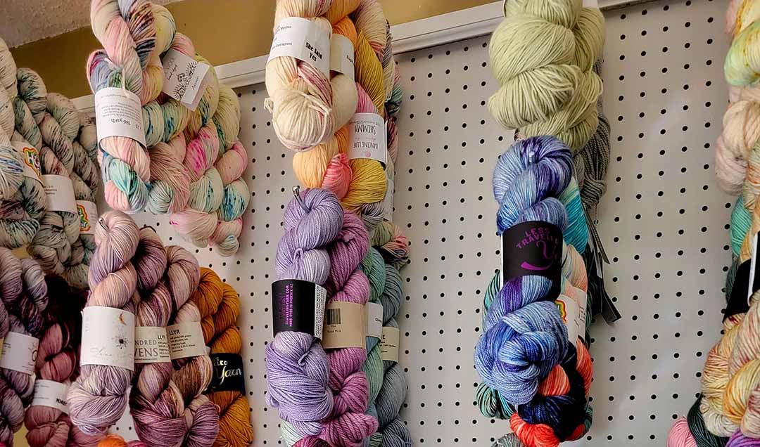 Open Storage Solutions for Yarn Fans: A Guide to Displaying and Protecting Your Collection