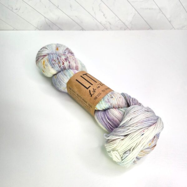 Image of Life in the Long Grass Fine Sock in Lightbeam