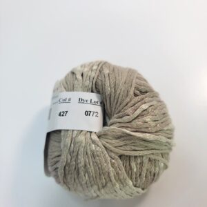 Trendsetter Yarns Phoenix in 427 Cream Blush - Image 2