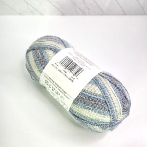 Big Twist Graphic in Lt Blue Dk Blue - Image 2