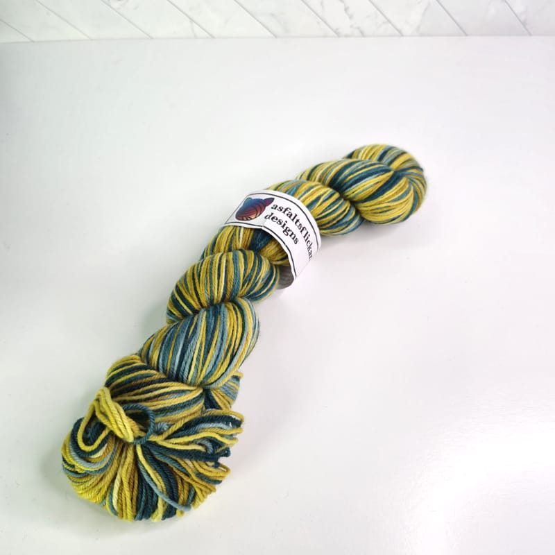 Asfaltsflickan Designs Hand Dyed Sock in Leprechaun Gold - Image 1