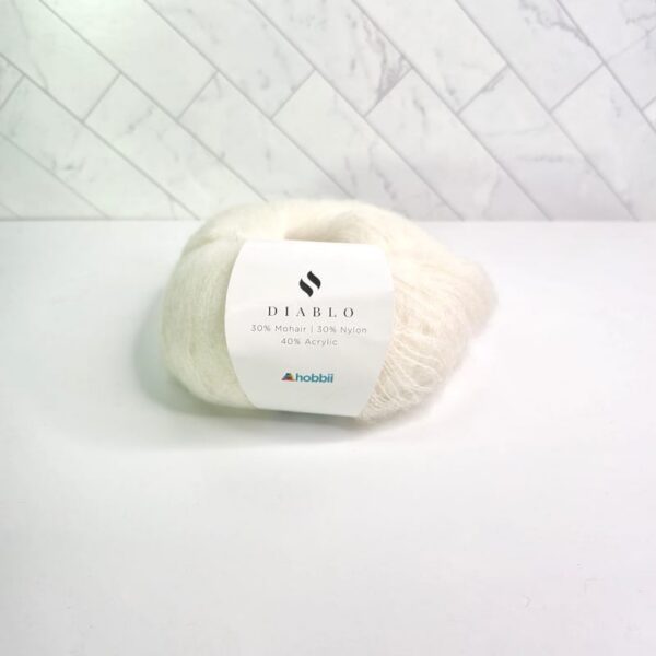 Hobbii Diablo in 2 Off White