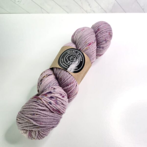 Heidi & Lana Homestead DK in Wildflower