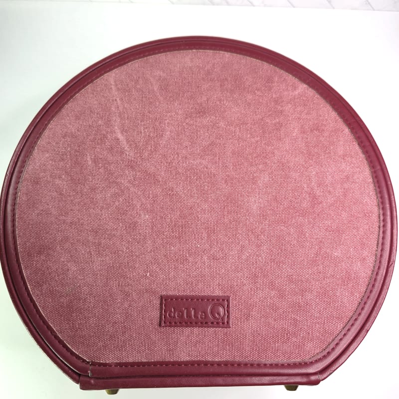 Della Q Makers Hat Box in Maroon - Image 2