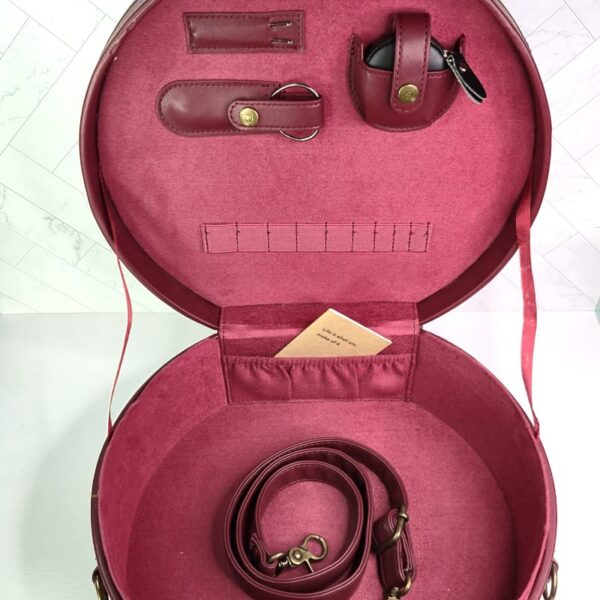 Image of Della Q Makers Hat Box in Maroon