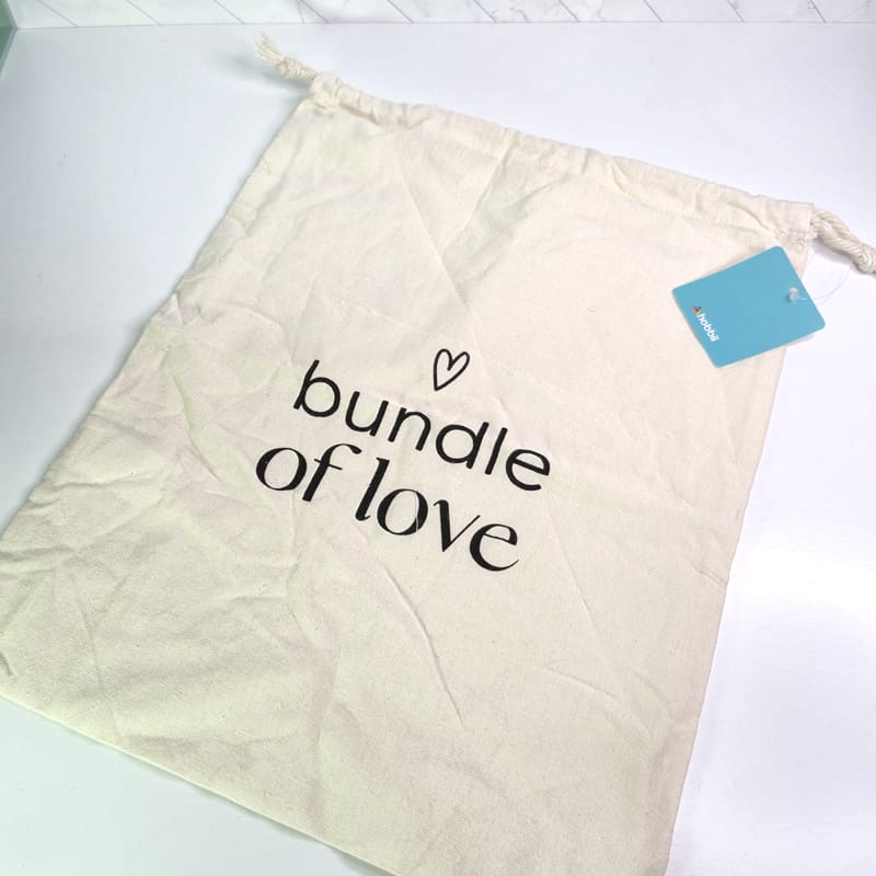 Hobbii Canvas Drawstring Bag with "bundle of love" Print - Image 1