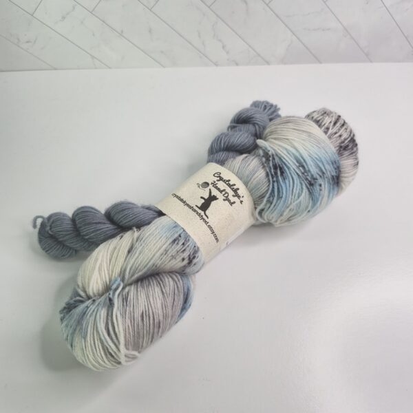 Image of Crystalskye's Hand Dyed Korat Fingering in Buckbeak