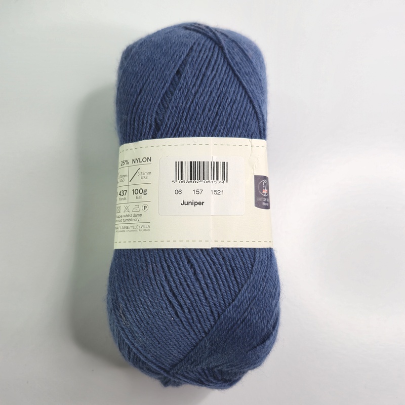 West Yorkshire Spinners Signature 4 PLY Solids in 06 Juniper - Image 2